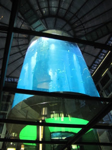 sealife fishtank berlin
