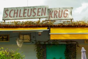 Die besten Biergärten in Berlin für entspannte Sommerabende
